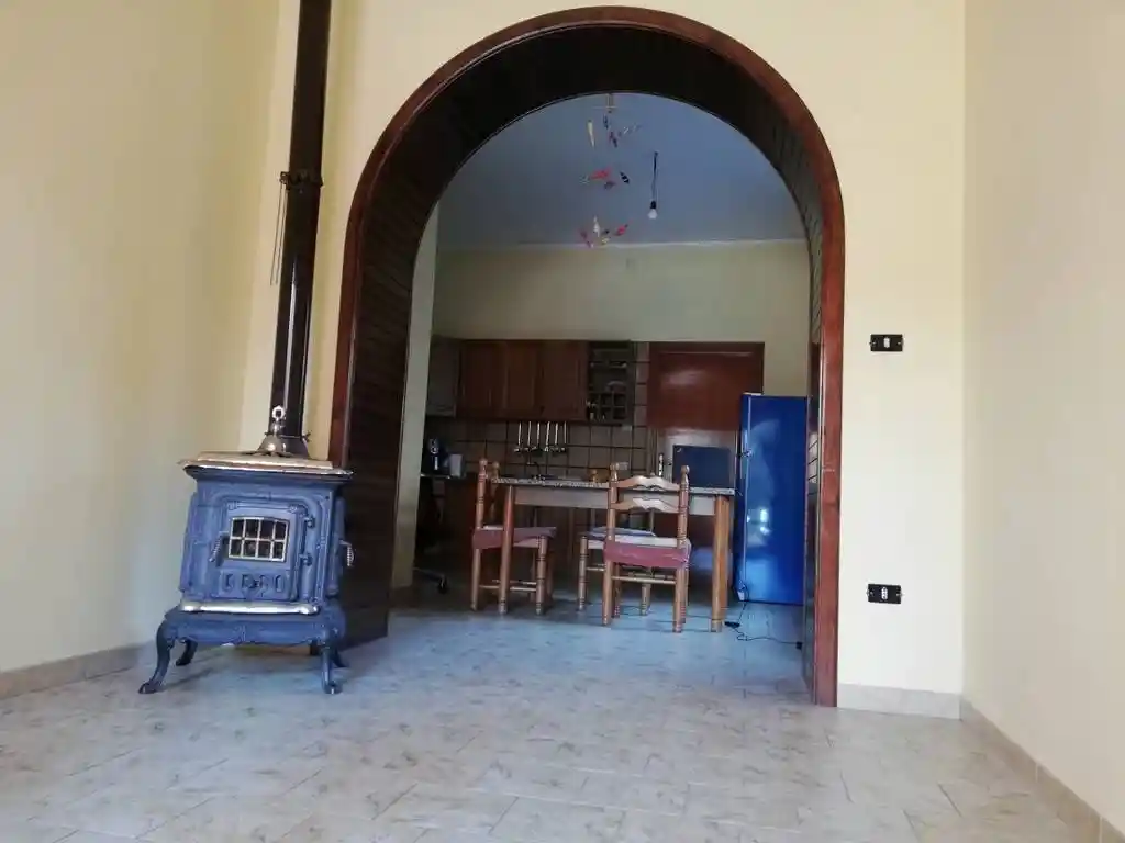 Villa a schiera via Giardino 33, Centro, Piana di Monte Verna - foto 2