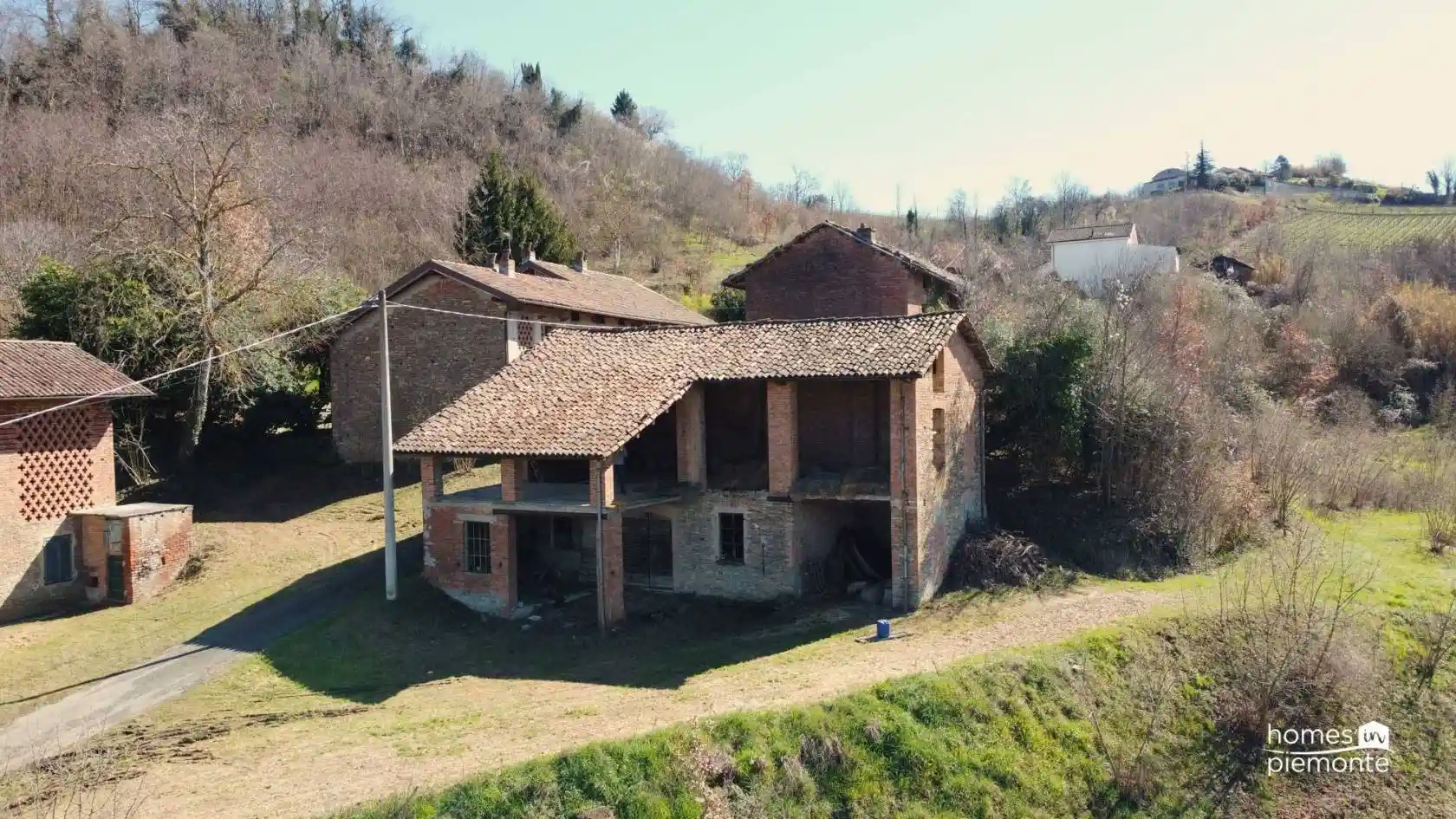 Cascina, da ristrutturare, 327 m², Cassinasco - foto 4