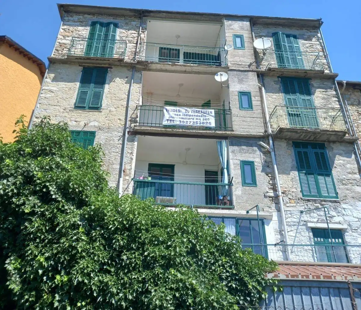 Palazzo - Edificio in vendita a Alto