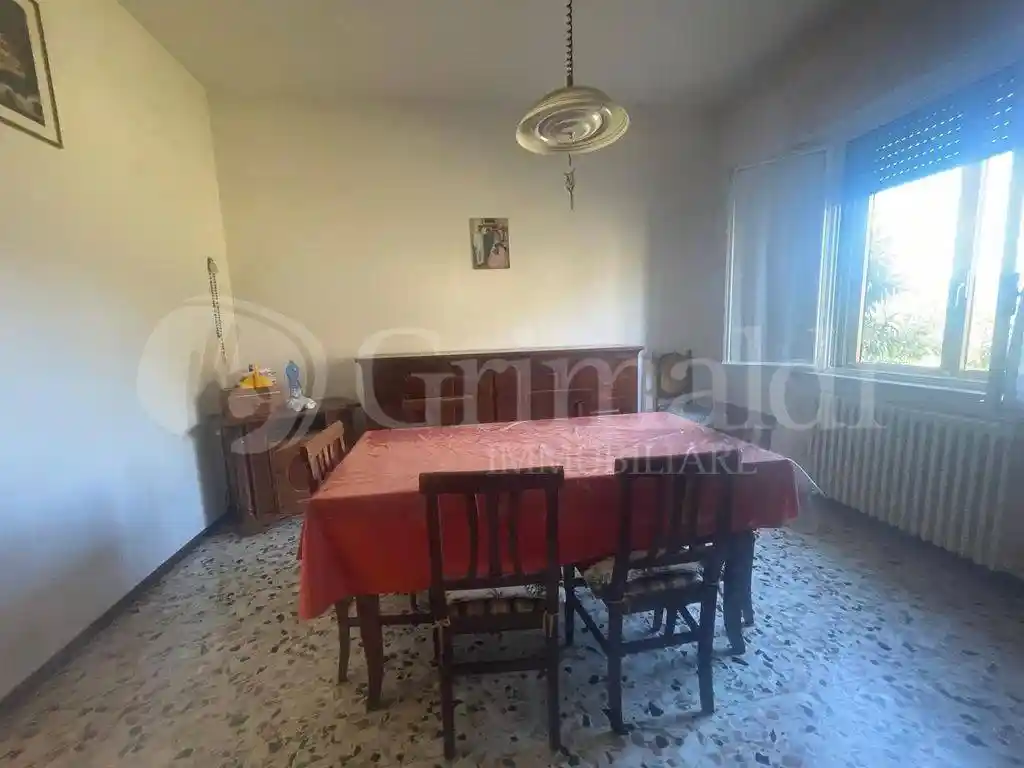 Casa indipendente in vendita a Jesi