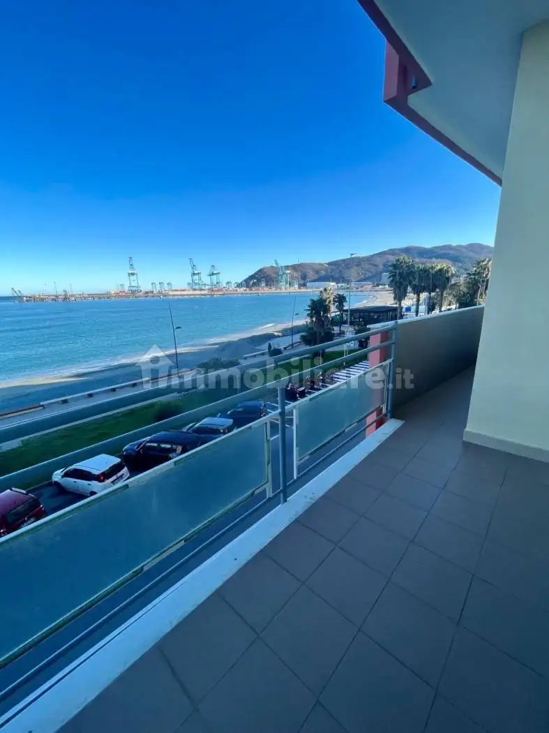 Appartamento in affitto a Vado Ligure