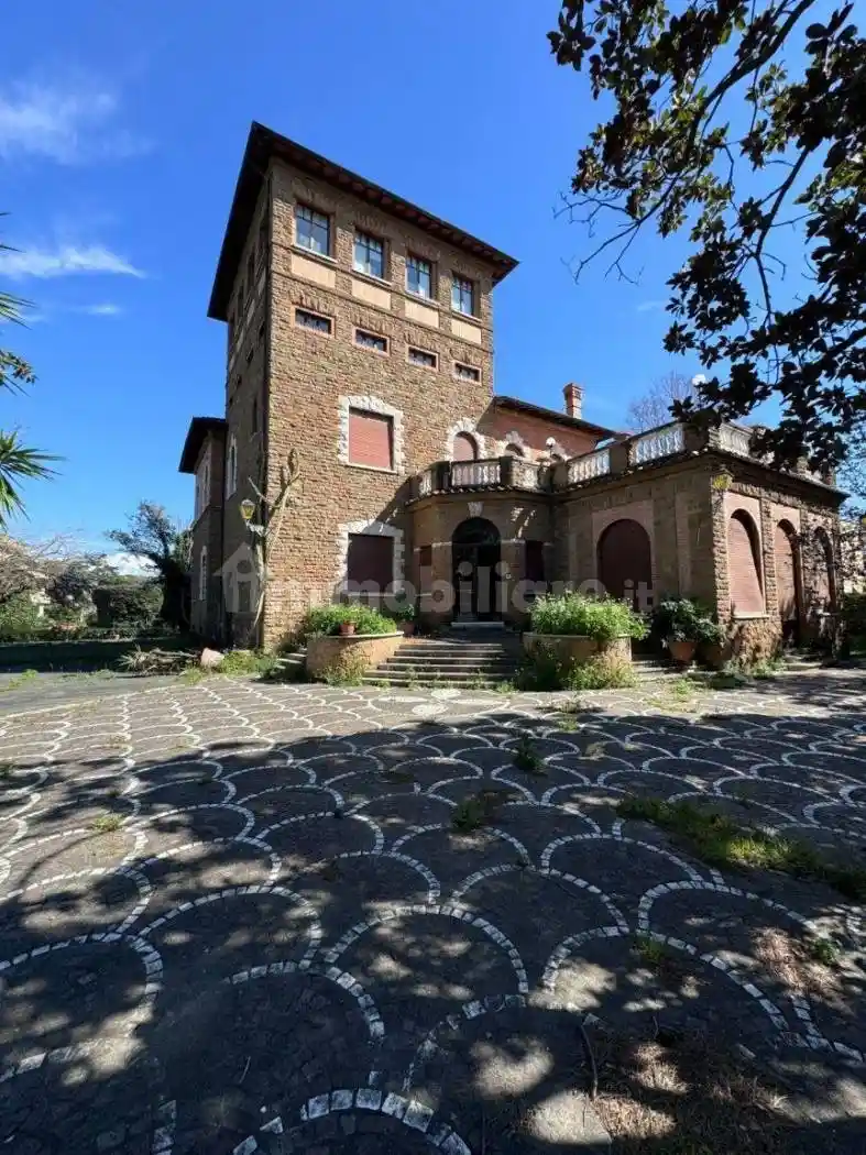 Palazzo - Edificio in Affitto - foto 2