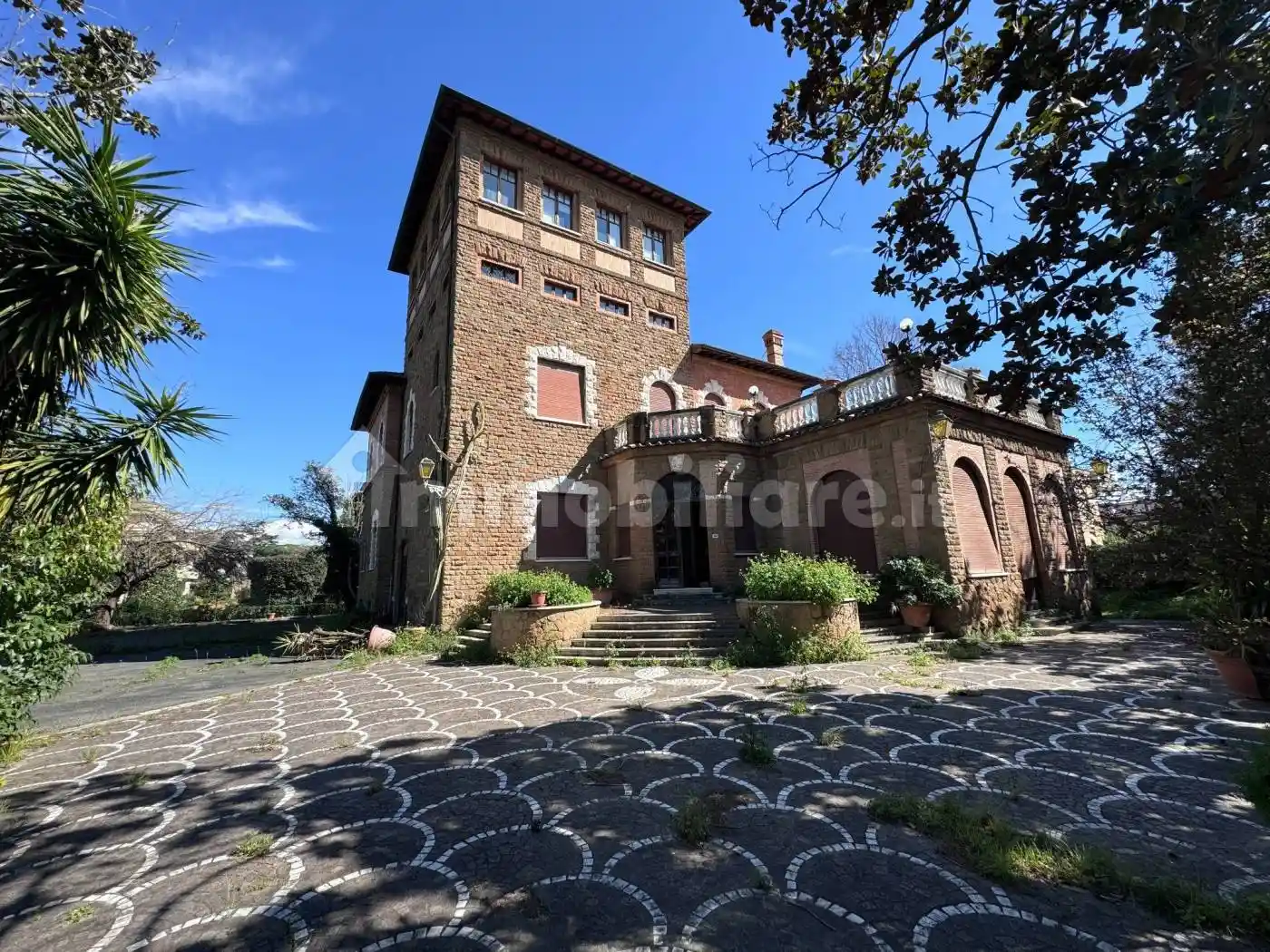 Palazzo - Edificio in Affitto - foto 3