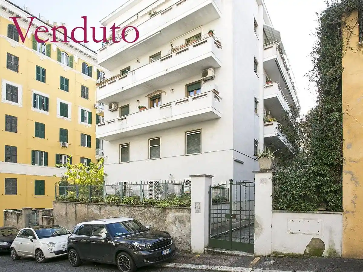 Appartamento in vendita a Roma