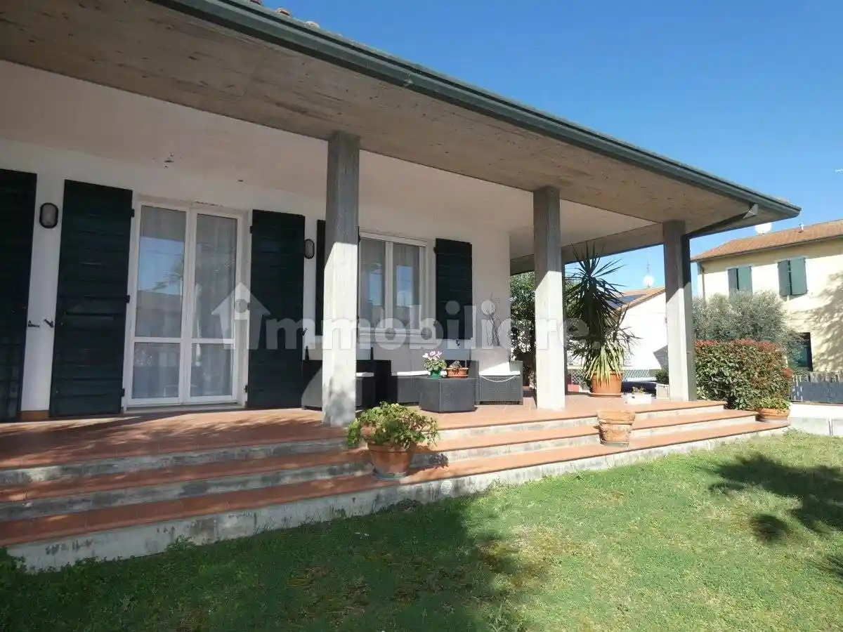 Casa indipendente in vendita a Ravenna