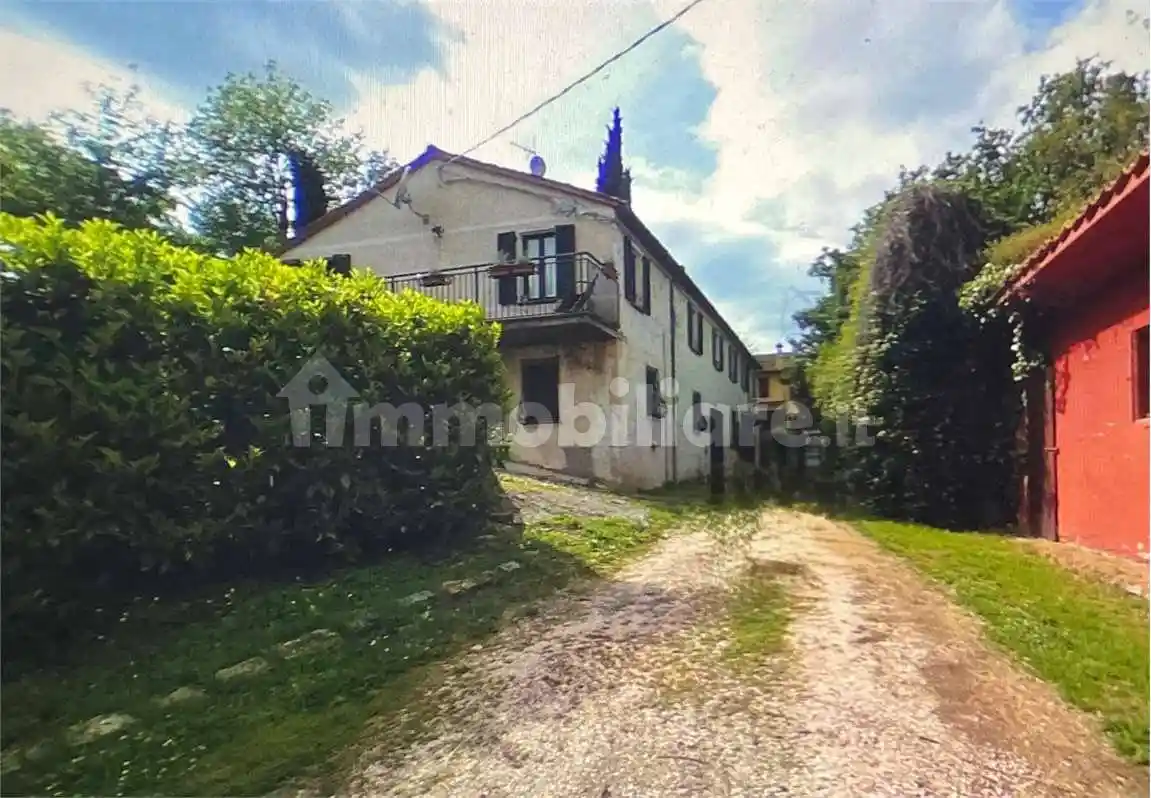 Villa in vendita a Fabriano