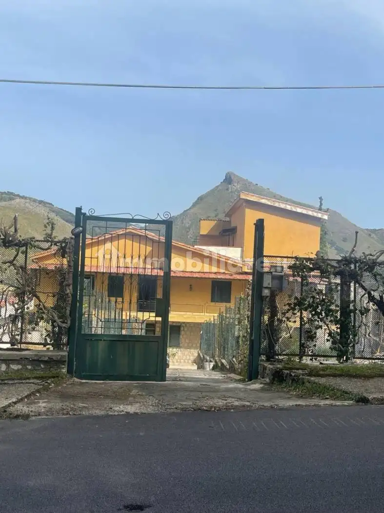 Villa in affitto a Altofonte