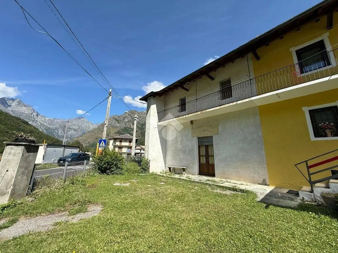 Casa indipendente in vendita a Usseglio