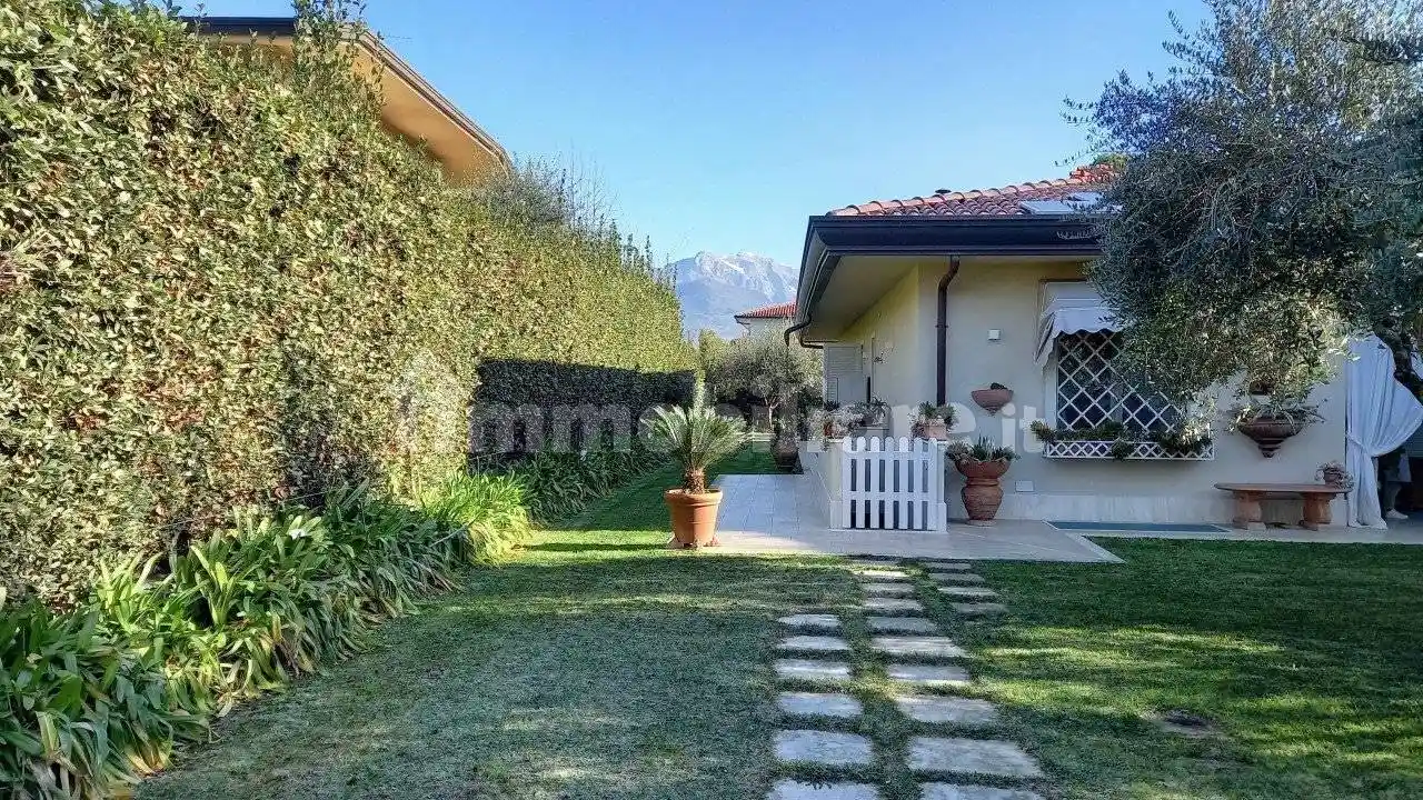 Villa in affitto a Forte dei Marmi