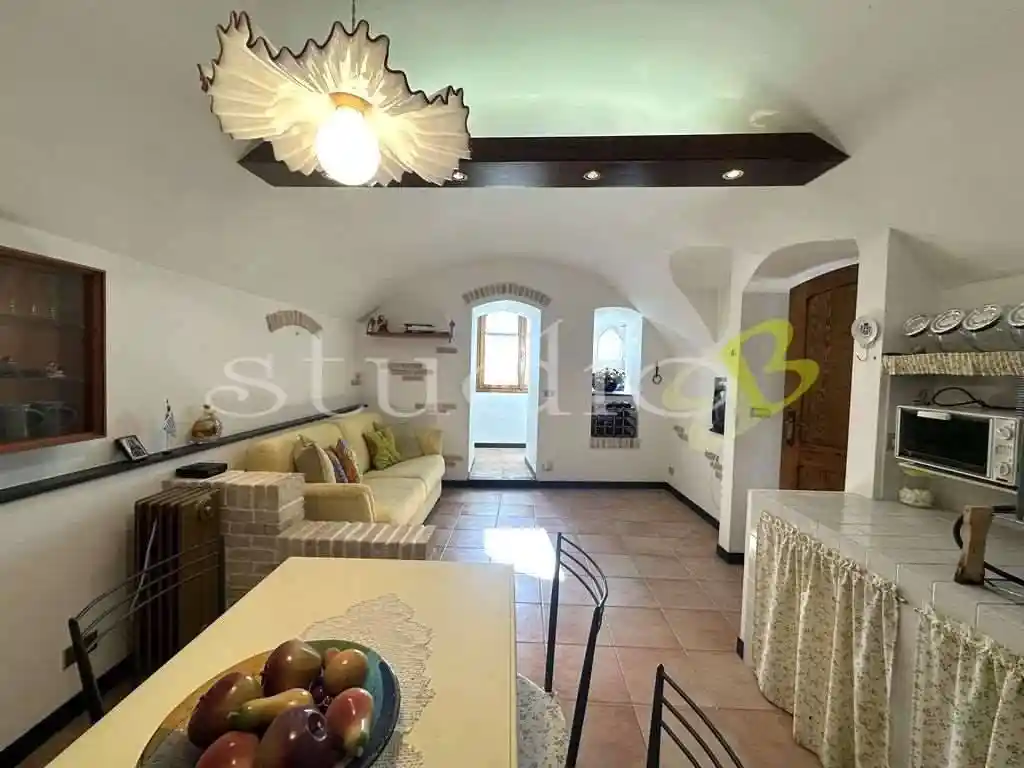 Appartamento in vendita a Seborga