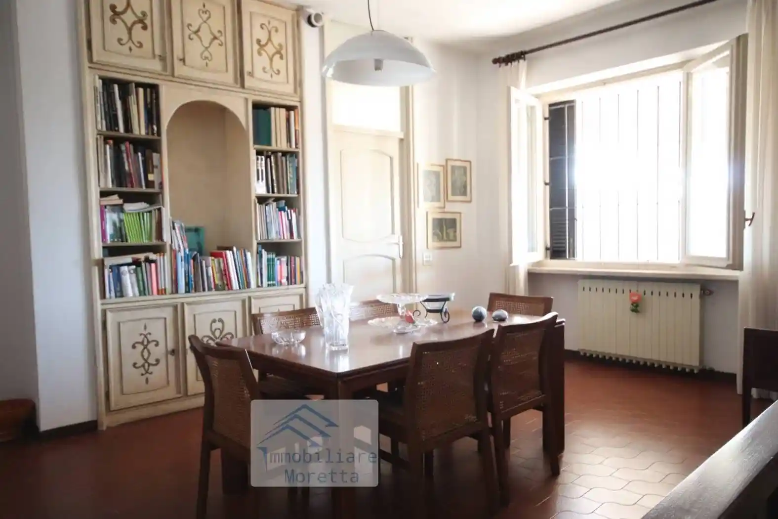 Villa in vendita a Alba