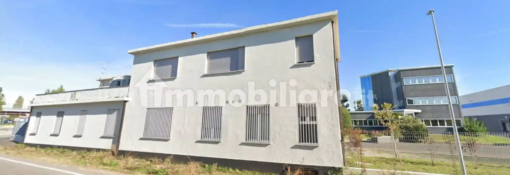 Palazzo - Edificio in Affitto - foto 4