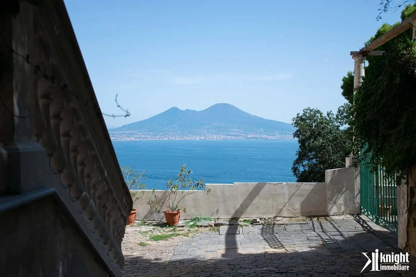 Appartamento in vendita a Napoli