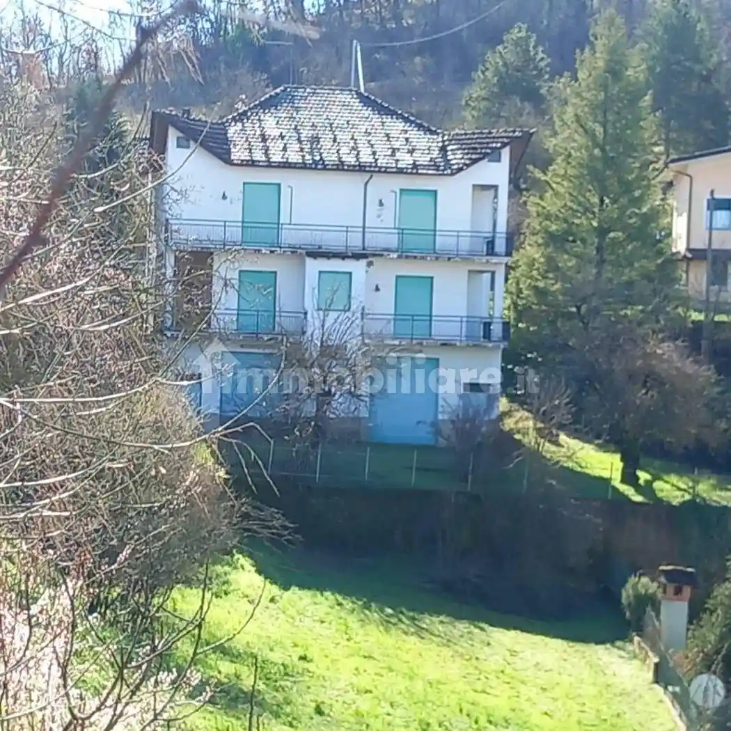 Villa in vendita a Lerma