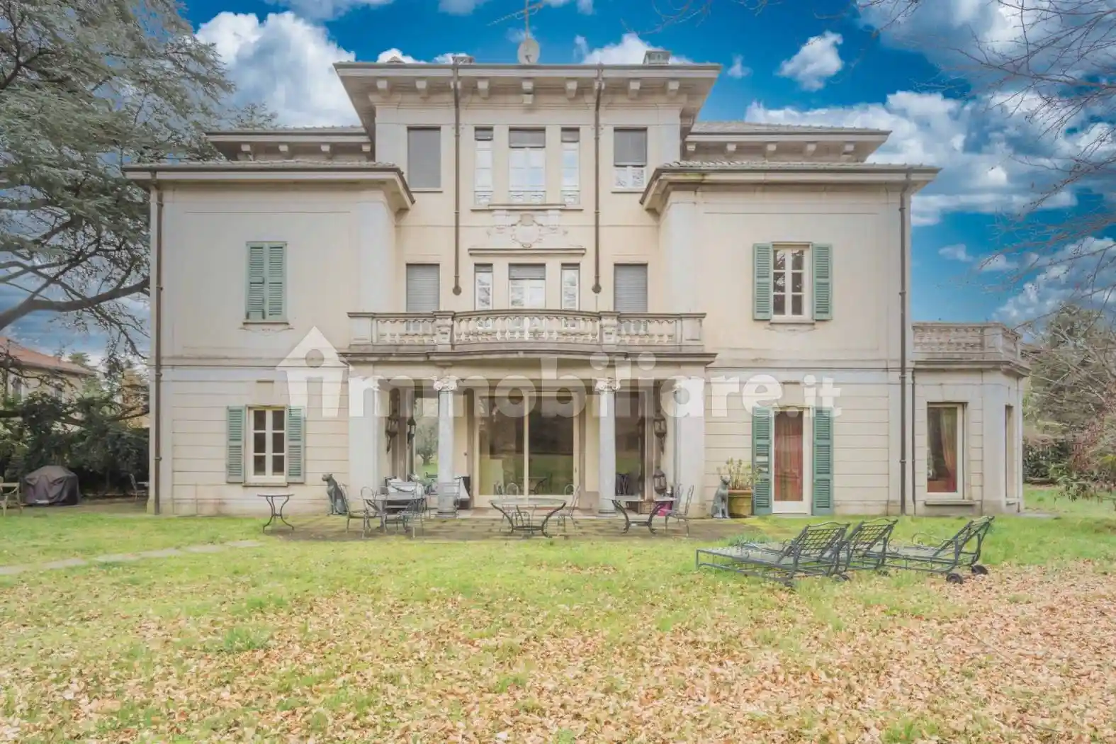 Villa in vendita a Varese