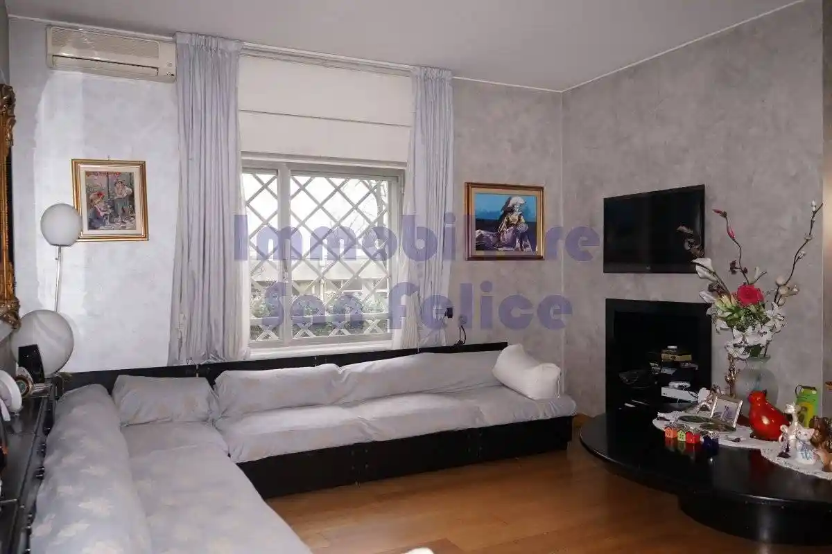 Appartamento in vendita a Segrate