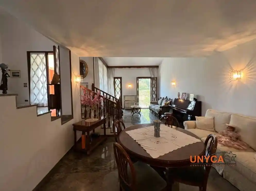 Casa indipendente in vendita a Selvazzano Dentro