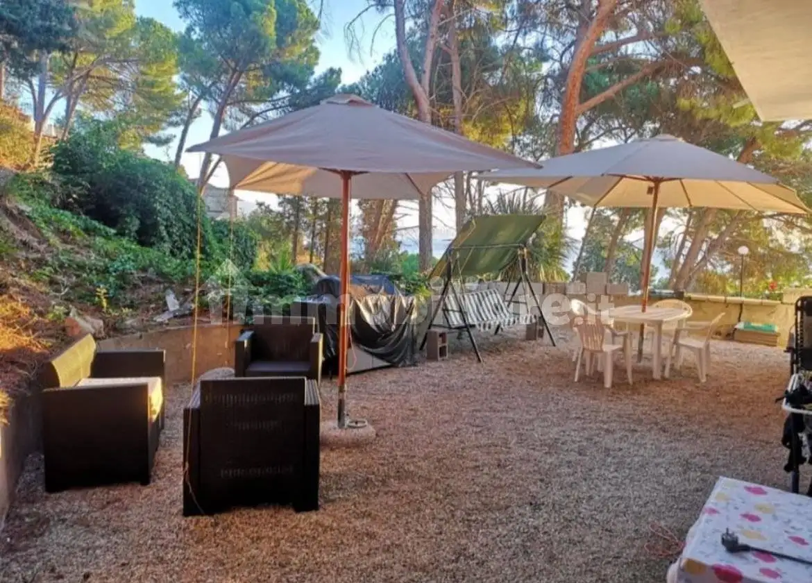 Villa in affitto a Stalettì