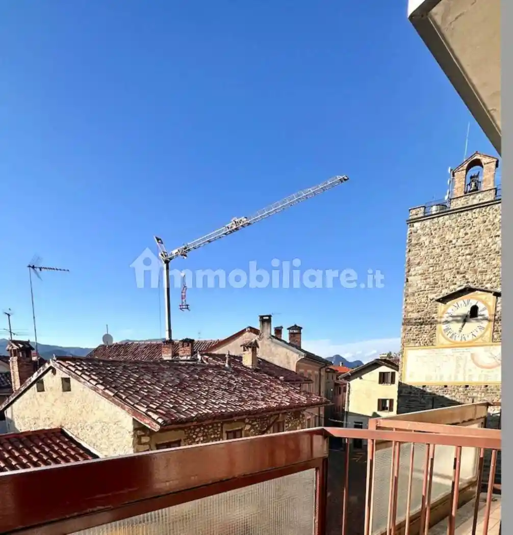 Appartamento in vendita a Alzate Brianza