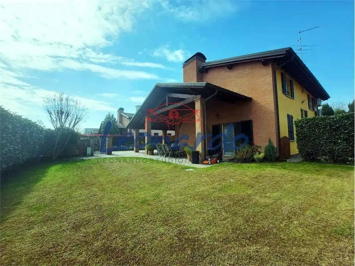 Villa in vendita a Podenzano