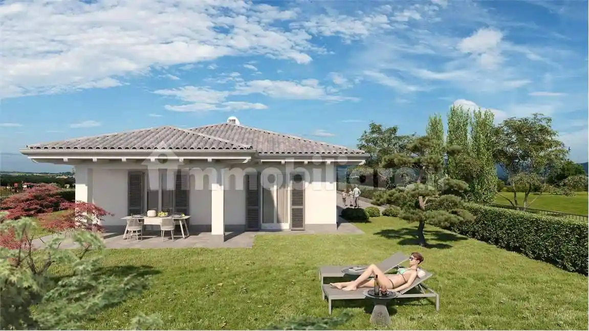 Villa in vendita a Romano di Lombardia