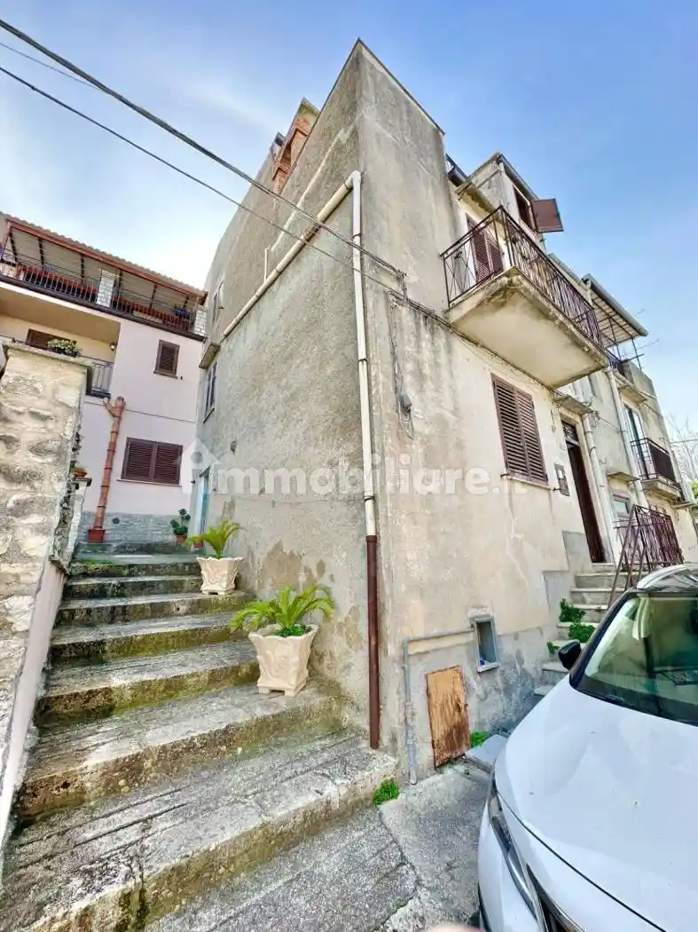 Casa indipendente in vendita a Chiusa Sclafani