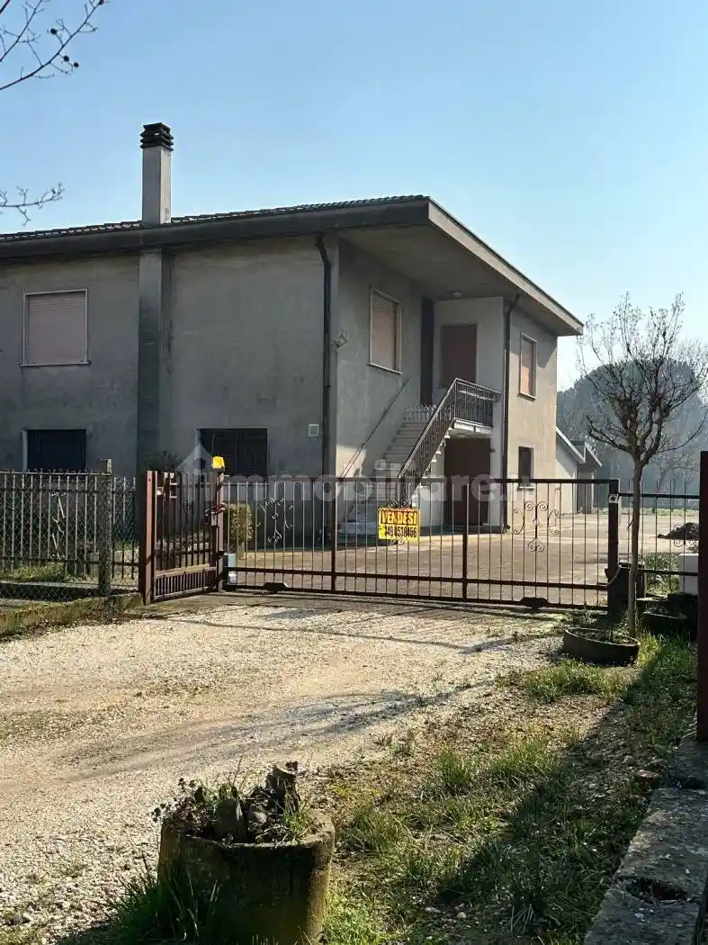 Villa in vendita a Rovigo