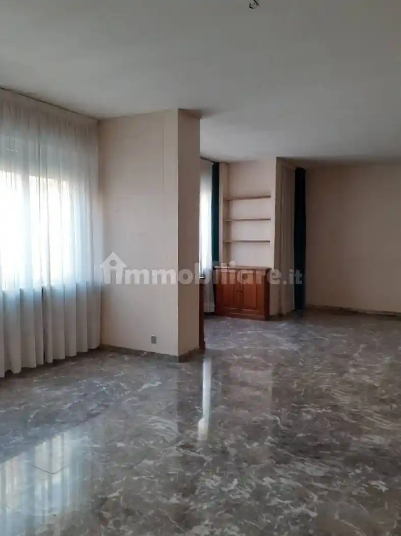 Appartamento in vendita a Asti