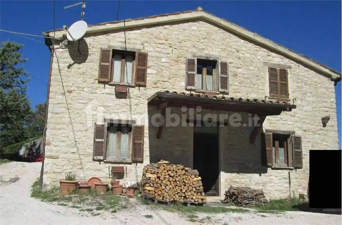 Appartamento in vendita a Piobbico