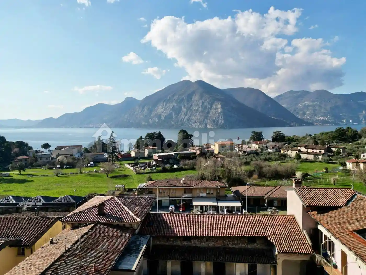 Palazzo - Edificio in vendita a Iseo