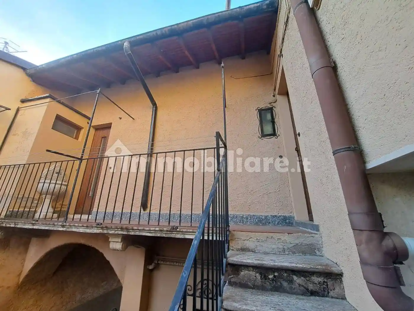 Appartamento in vendita a Porto Valtravaglia