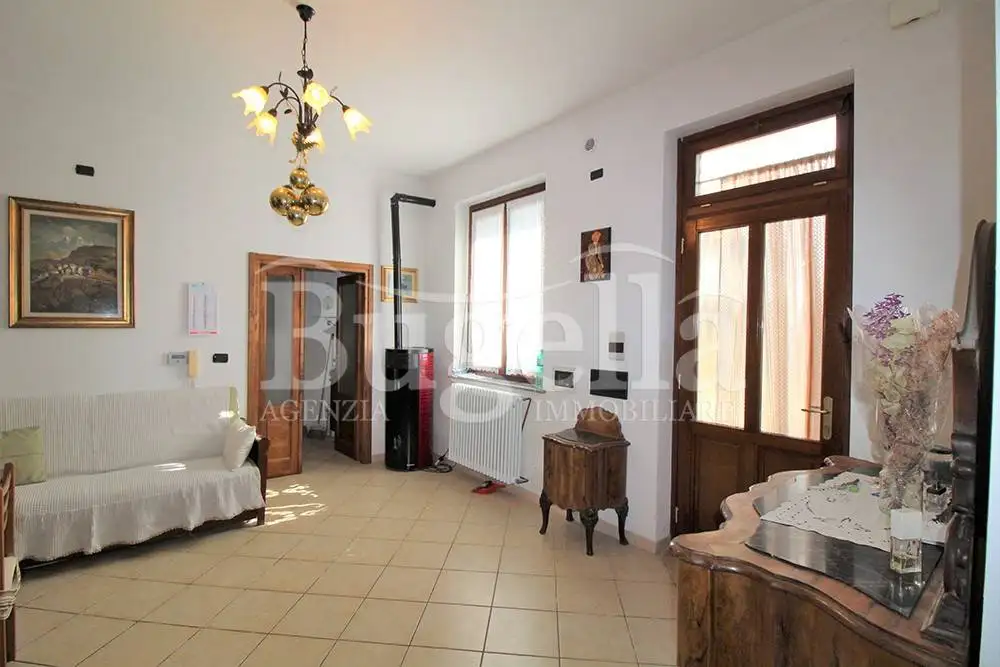 Trilocale ottimo stato, piano terra, Donato - foto 4