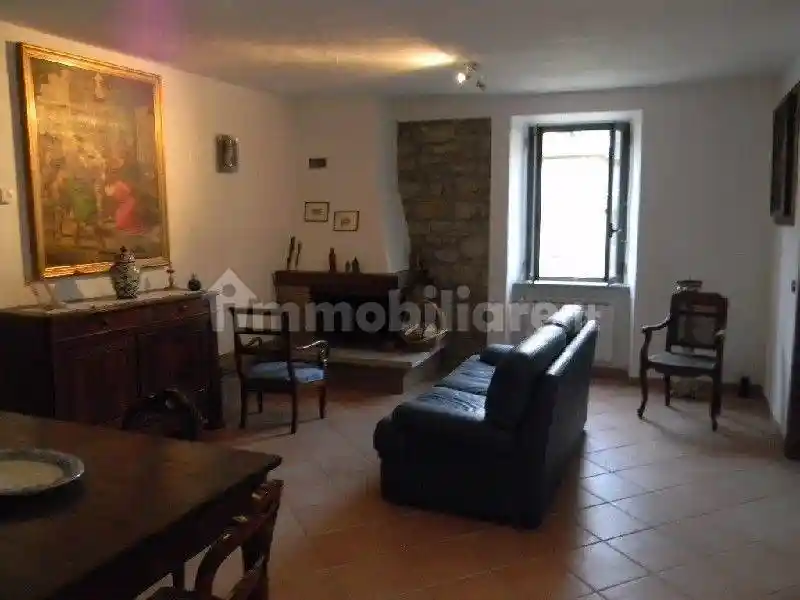 Casa indipendente in vendita a Licciana Nardi