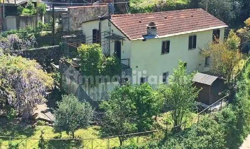 Casa indipendente in vendita a La Spezia