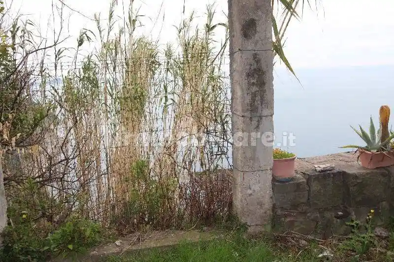 Rustico - Casale in vendita a La Spezia