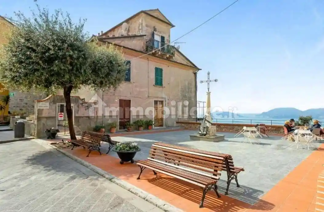Appartamento in vendita a Lerici