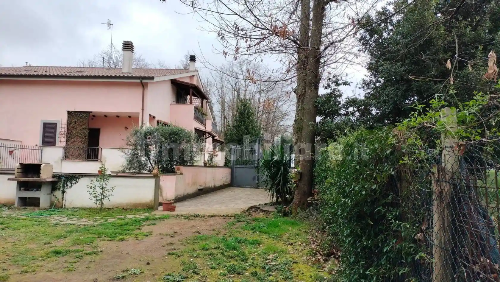 Villa in vendita a Bassano Romano