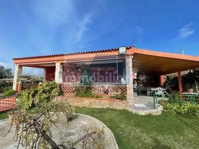 Villa in vendita a Canicattini Bagni