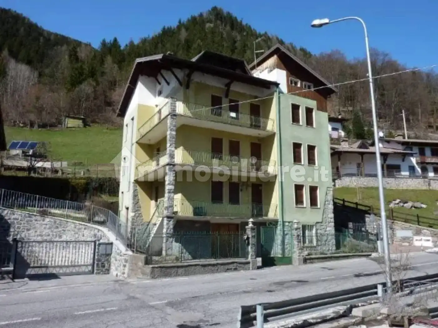 Palazzo - Edificio in vendita a Vilminore di Scalve