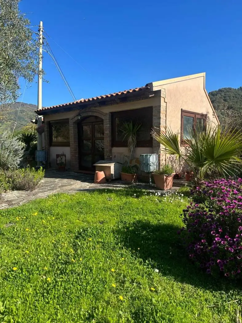 Rustico - Casale in vendita a San Lorenzo