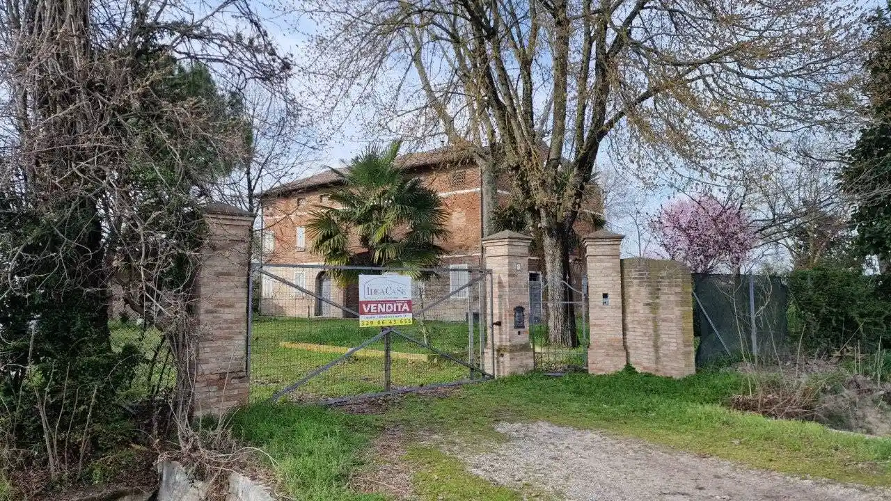 Rustico - Casale in vendita a Correggio