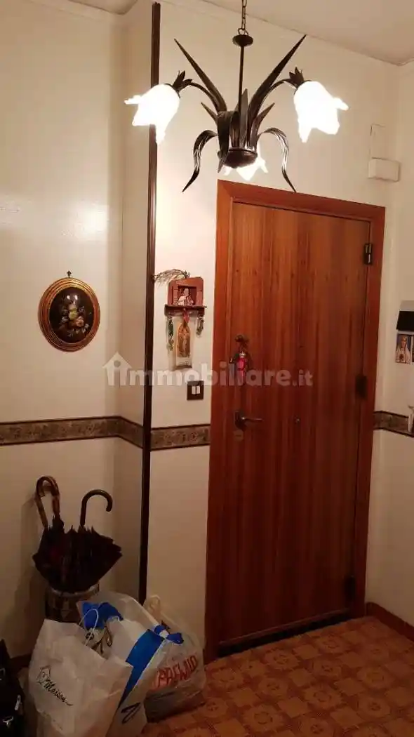 Palazzo - Edificio in vendita a Palermo