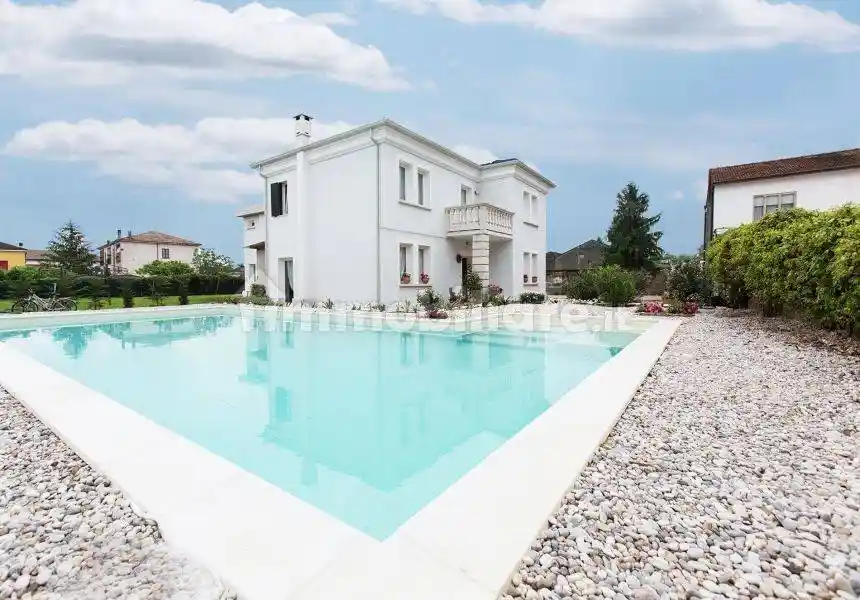 Villa in vendita a Ariano nel Polesine