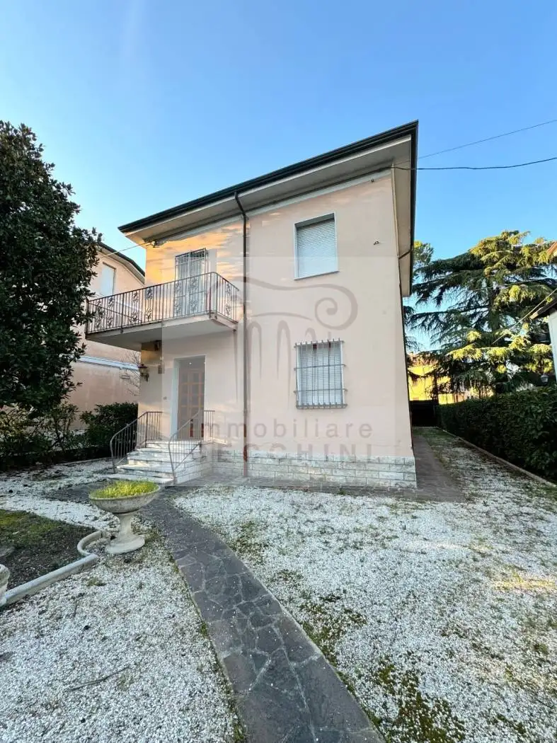 Villa in vendita a Cesena