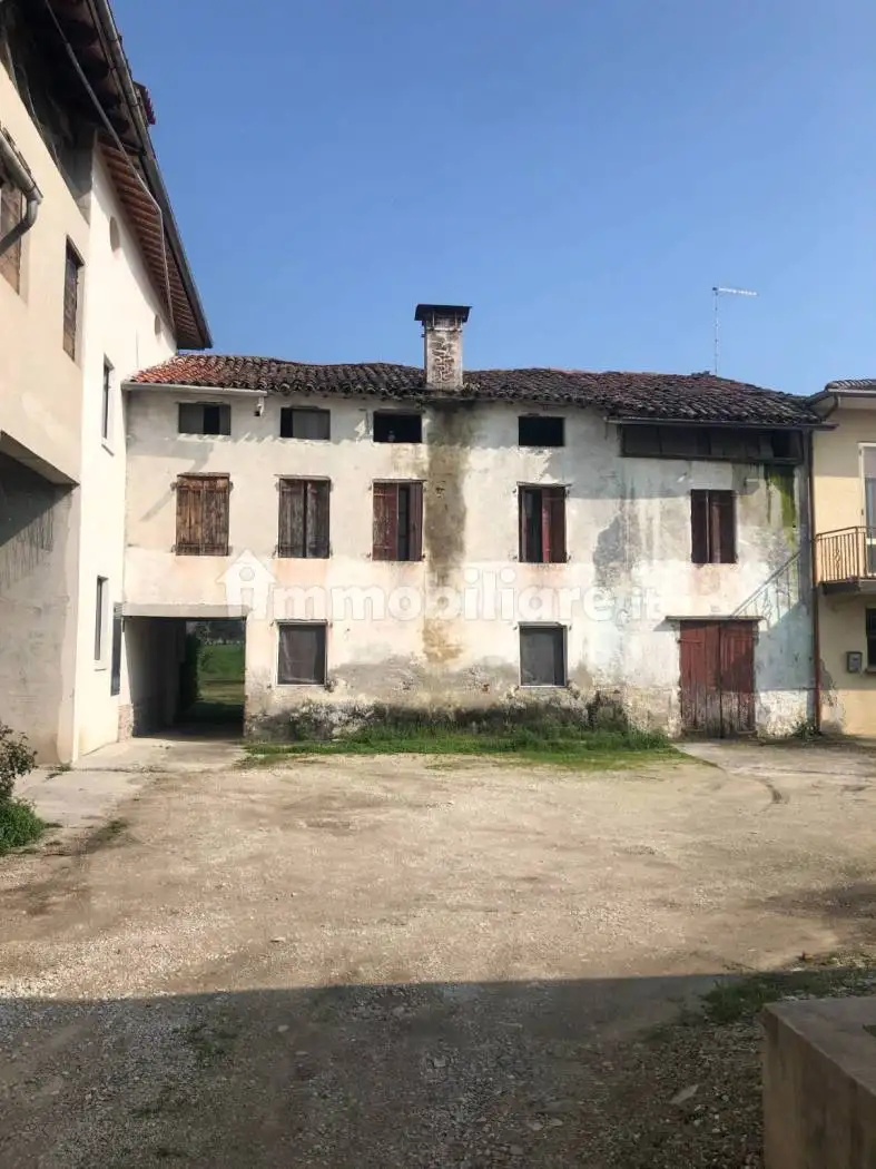 Rustico - Casale in vendita a Schiavon