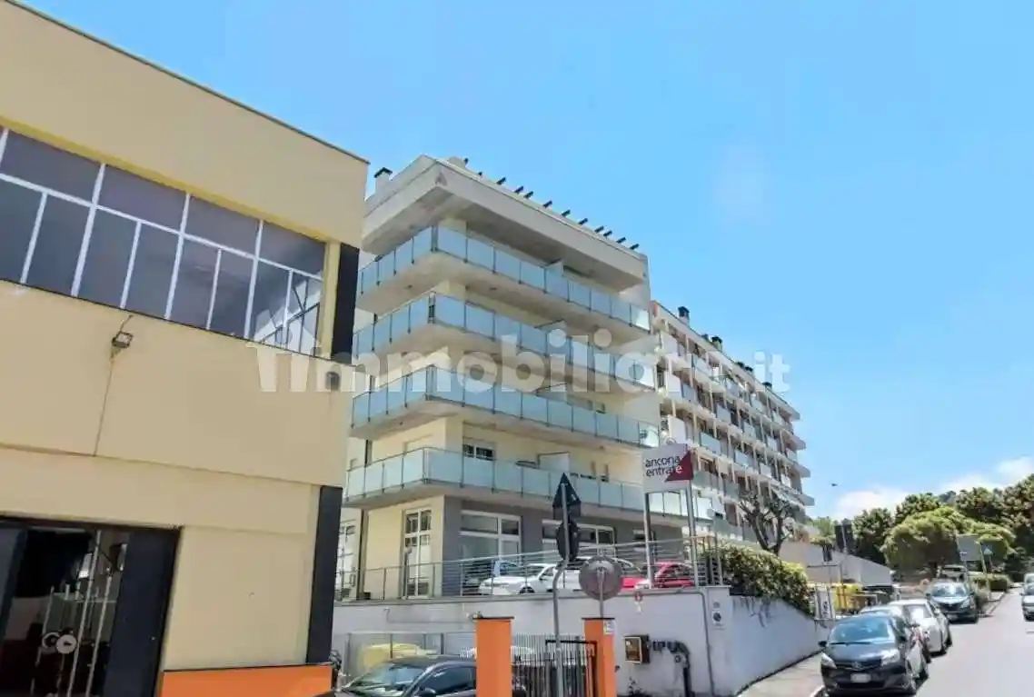 Appartamento in vendita a Ancona