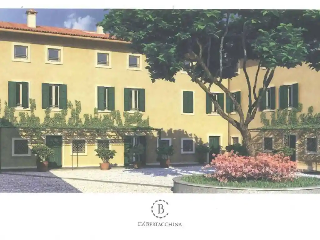 Palazzo - Edificio in vendita a Verona