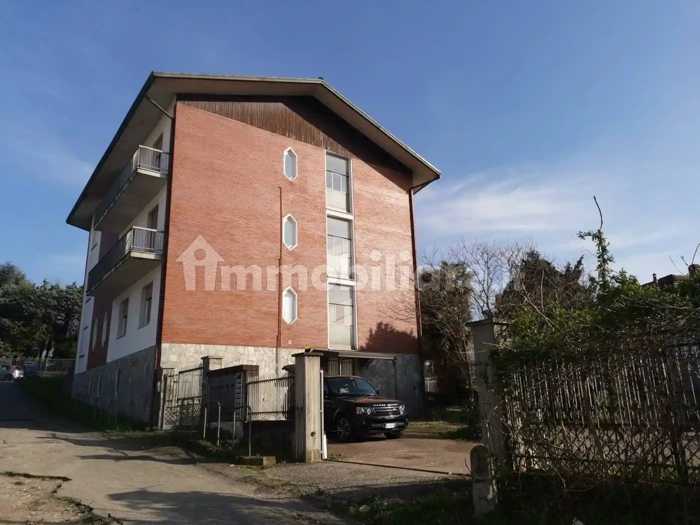 Appartamento in vendita a Gavirate