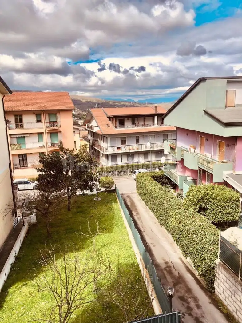 Appartamento in vendita a Pratola Serra