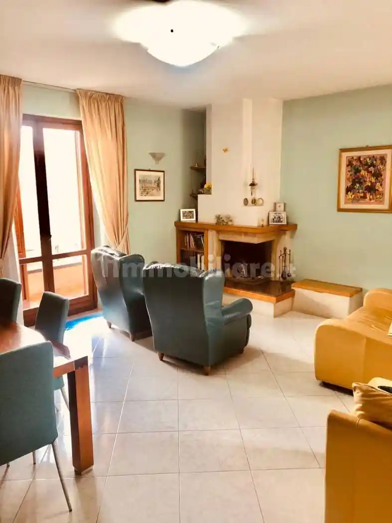 Trilocale via Gustavo Picardo, Pratola Serra - foto 3